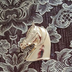Elegant Goldtone Horse Head Brooch